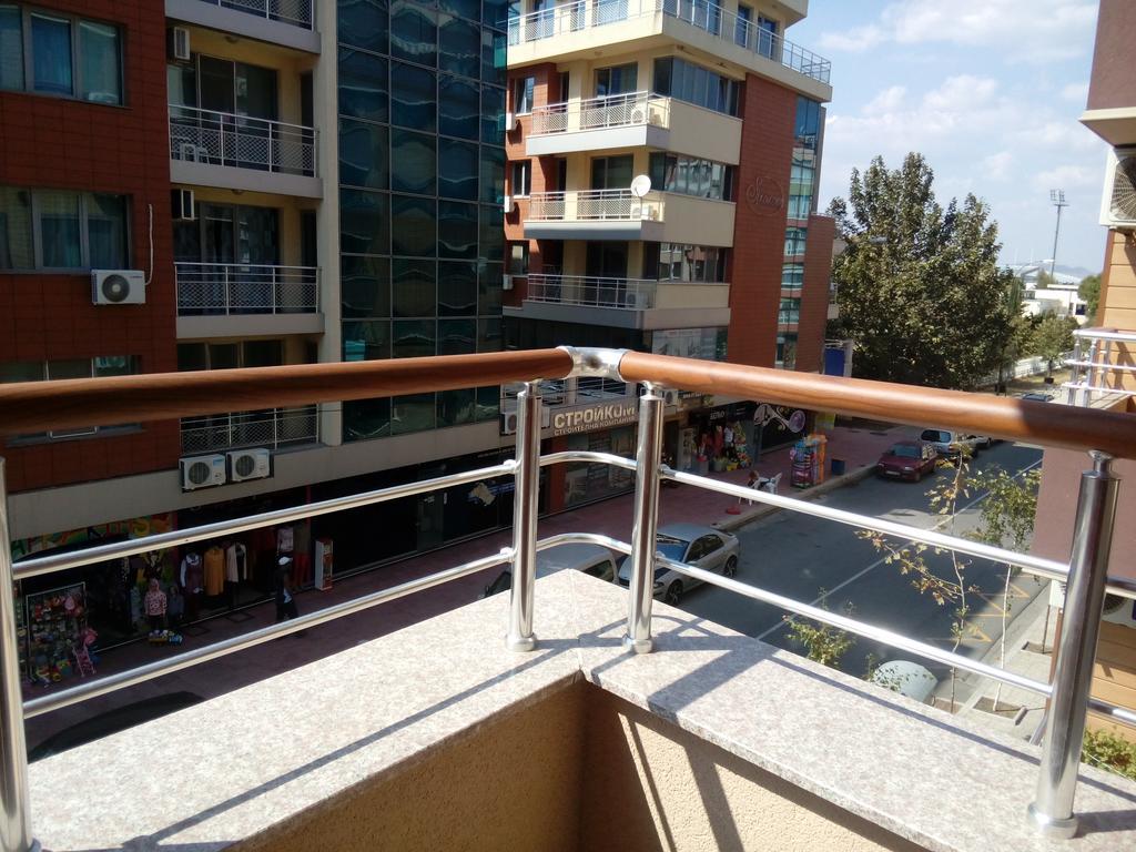 Apartment Tanita Pomorie Luaran gambar