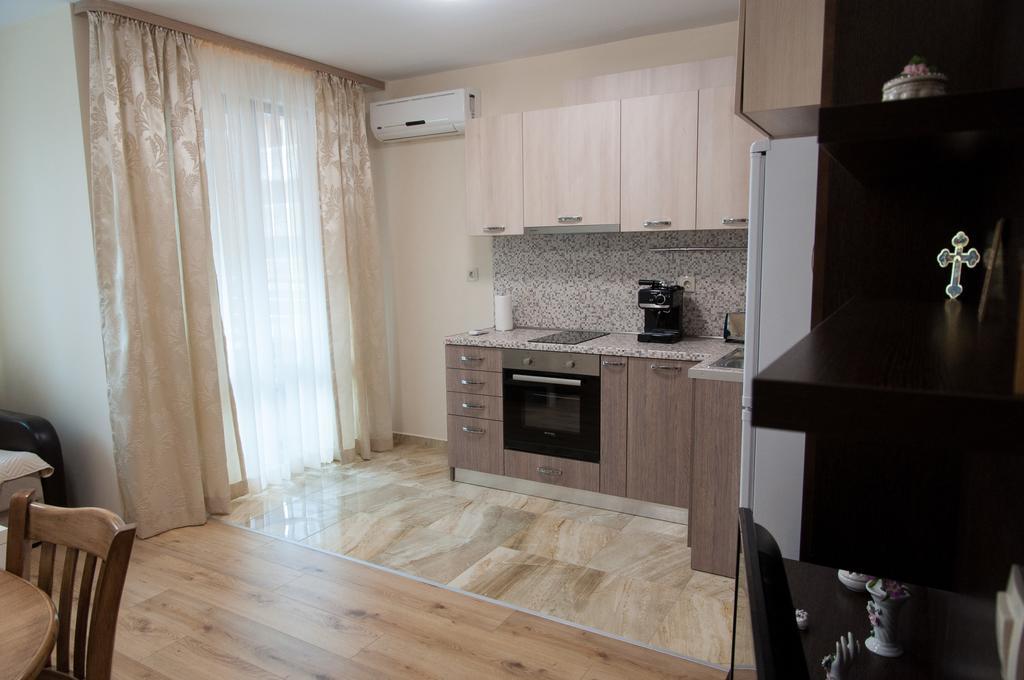 Apartment Tanita Pomorie Luaran gambar